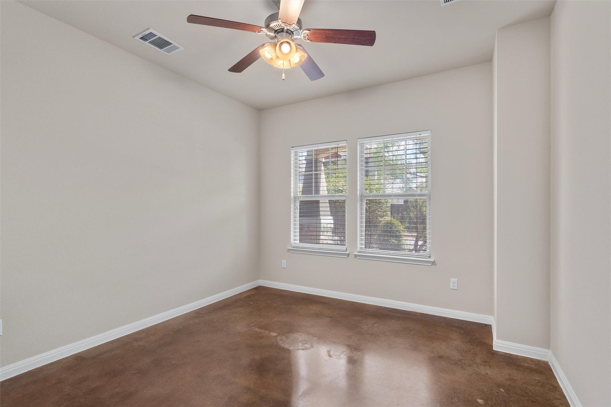 4606 Graceful LN