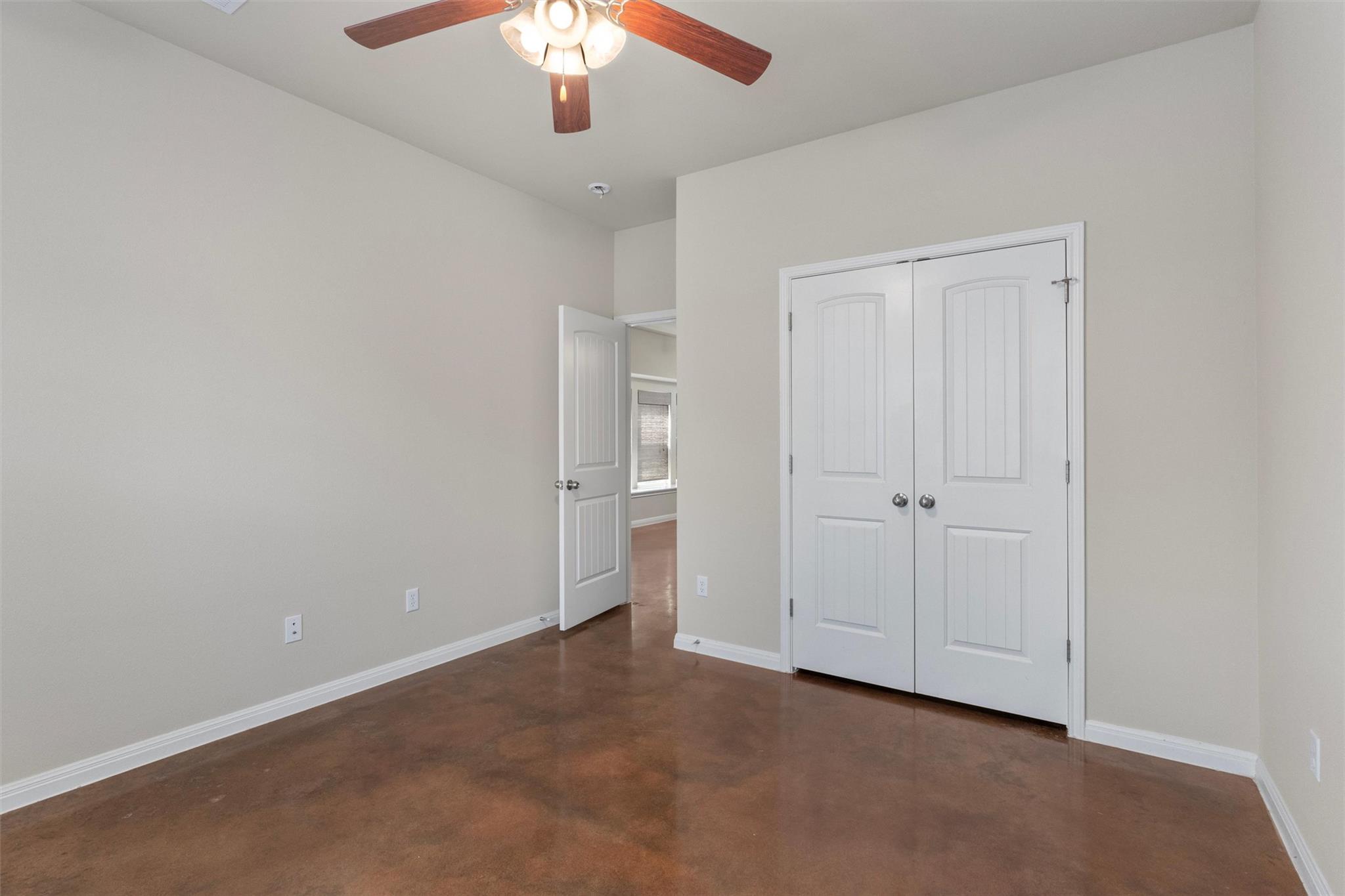 4606 Graceful LN