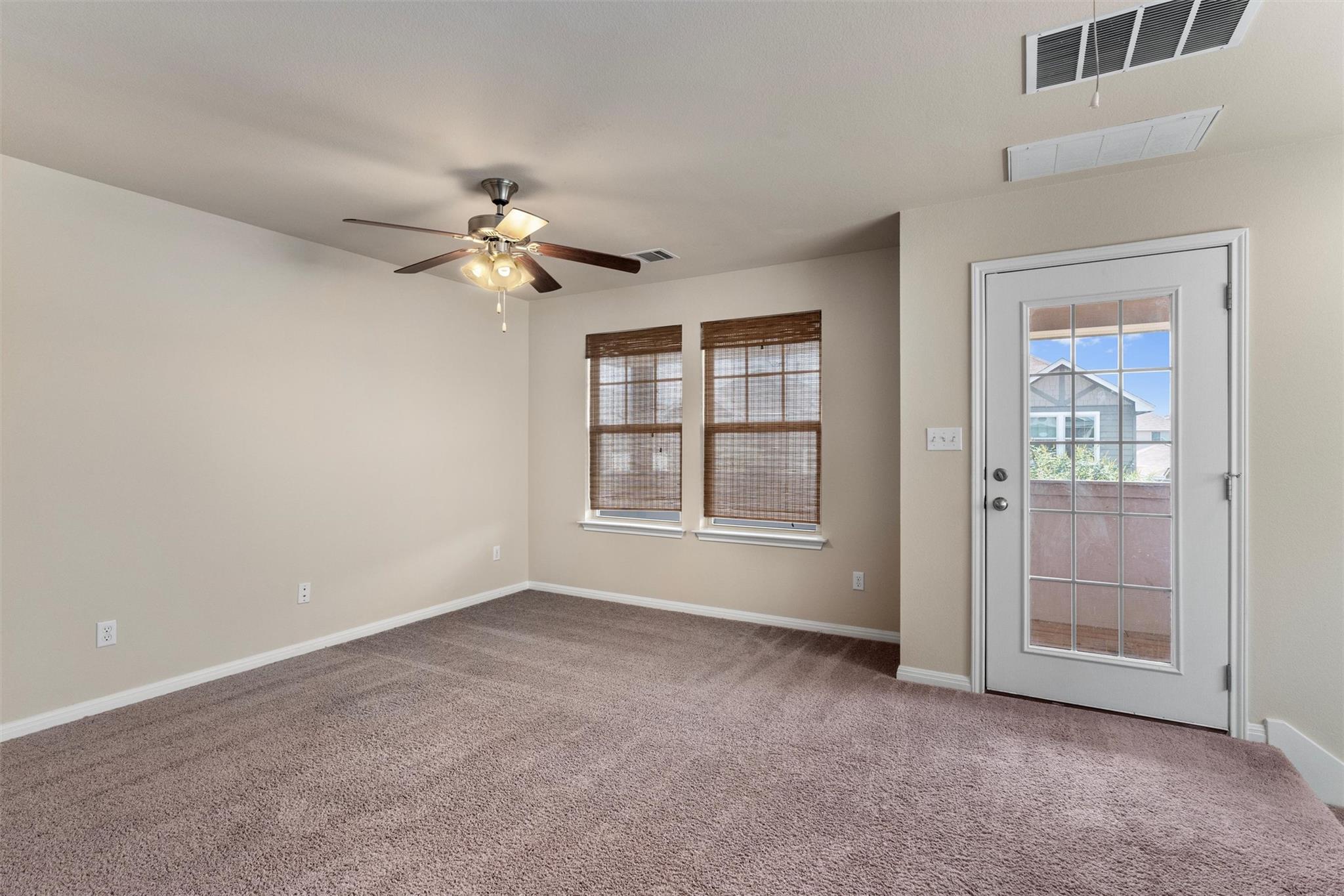 4606 Graceful LN