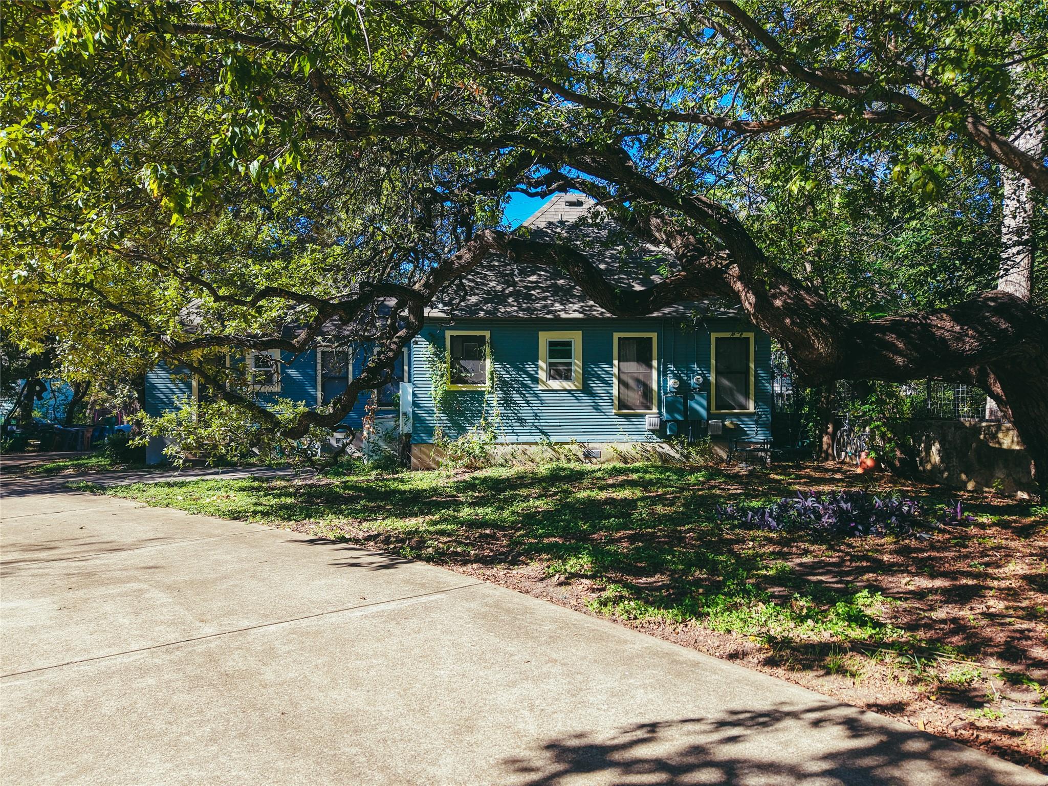 3407 Hampton RD # B Unit: A and B