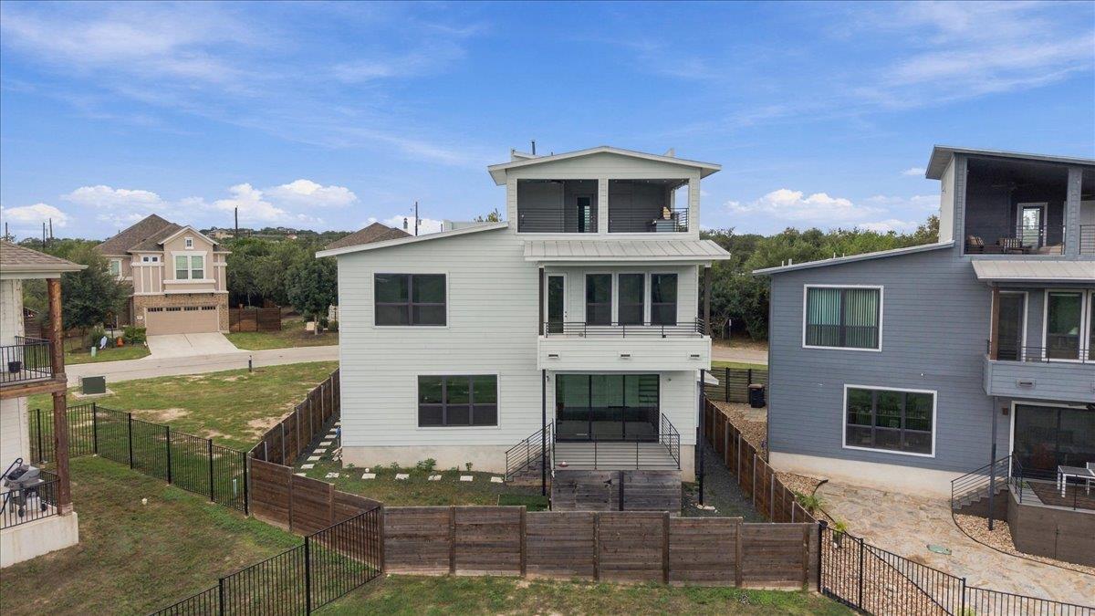 16404 Sydney Carol LN