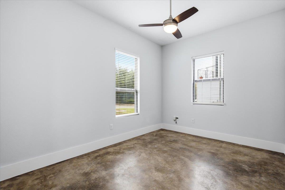 16404 Sydney Carol LN