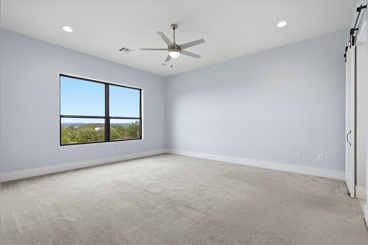 16404 Sydney Carol LN
