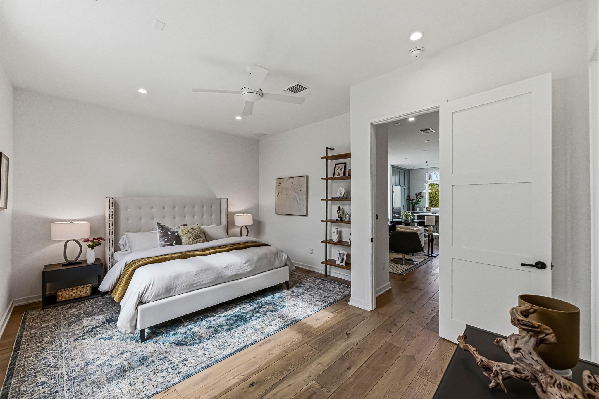 2512 Watkins WAY
