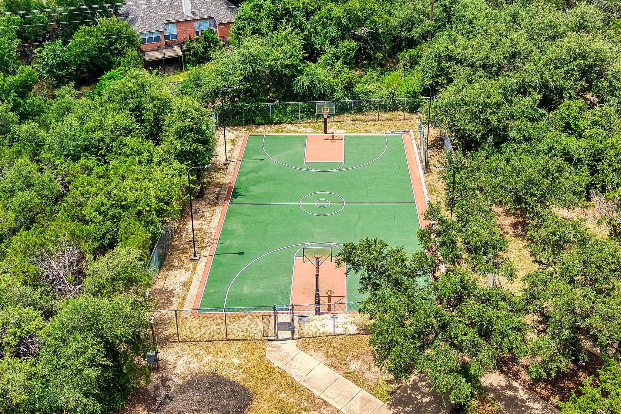 9413 Jenaro CT