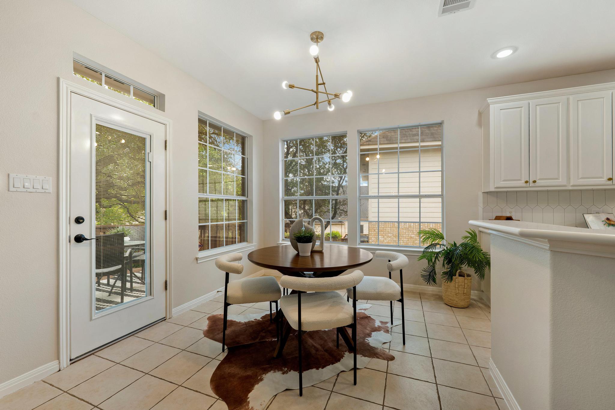 9413 Jenaro CT