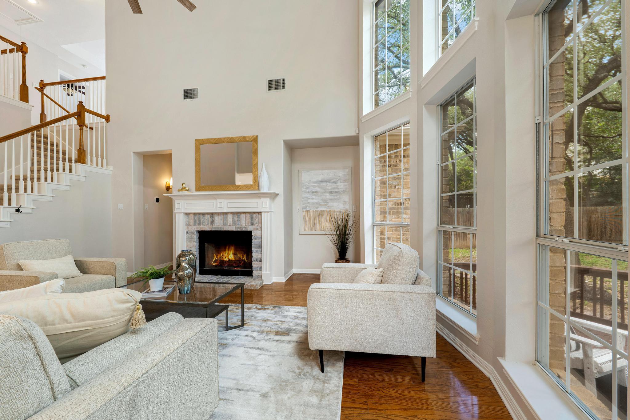 9413 Jenaro CT