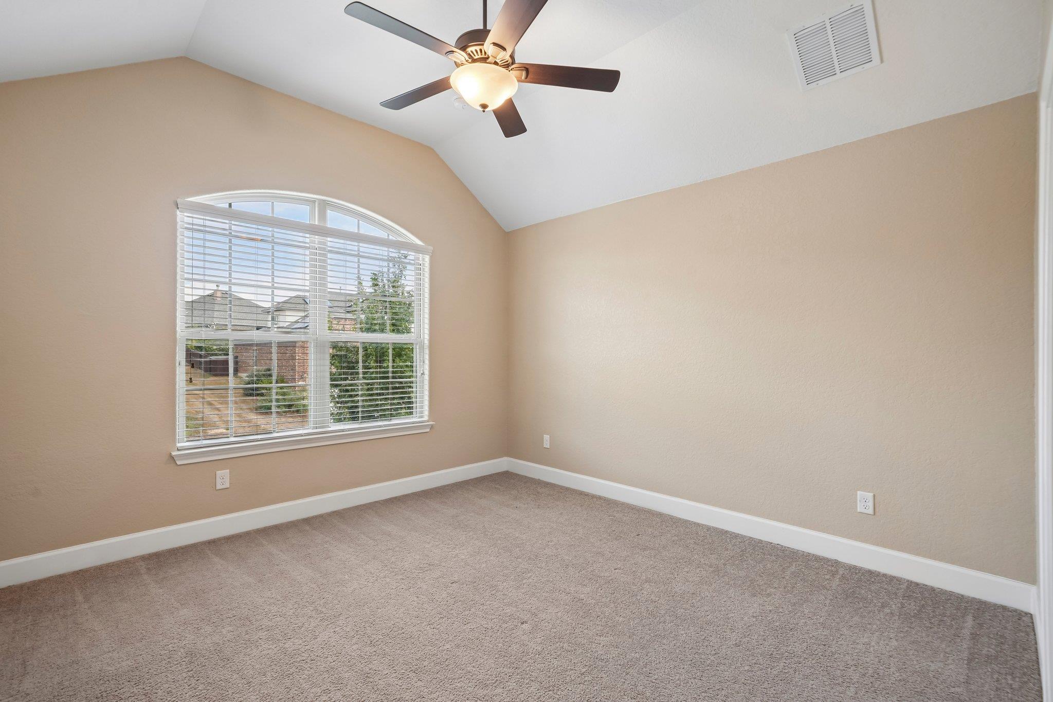 1086 Boulder RUN