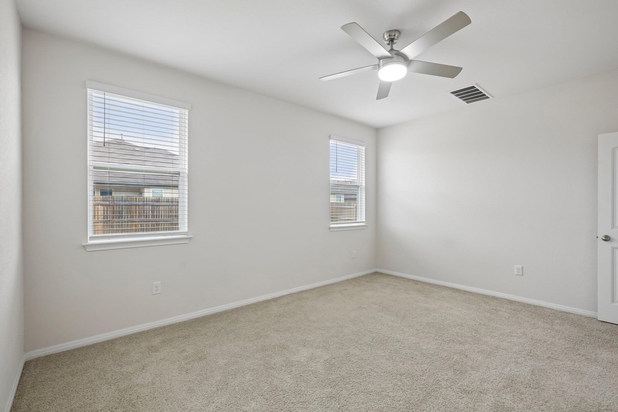 149 Mackinac LN