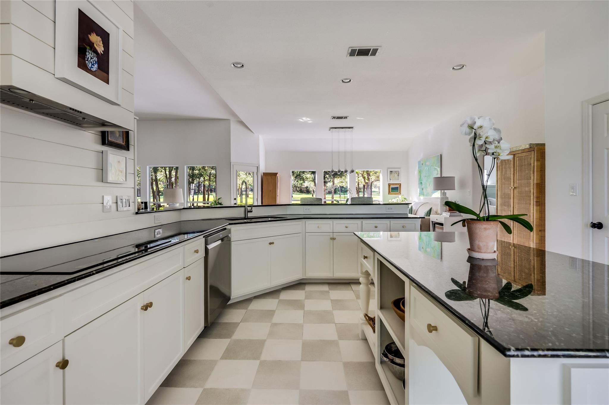 136 Territory DR