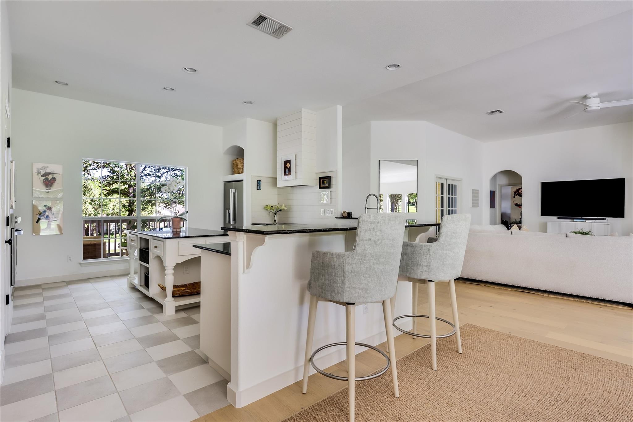 136 Territory DR