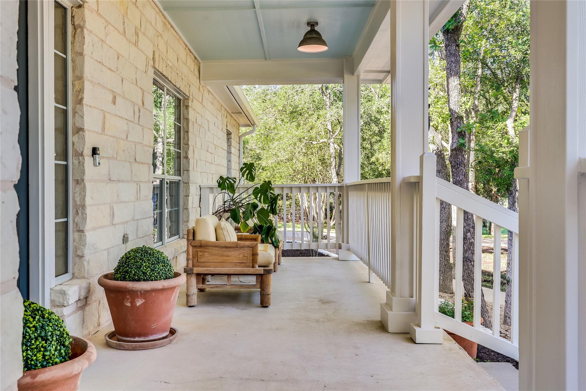 136 Territory DR