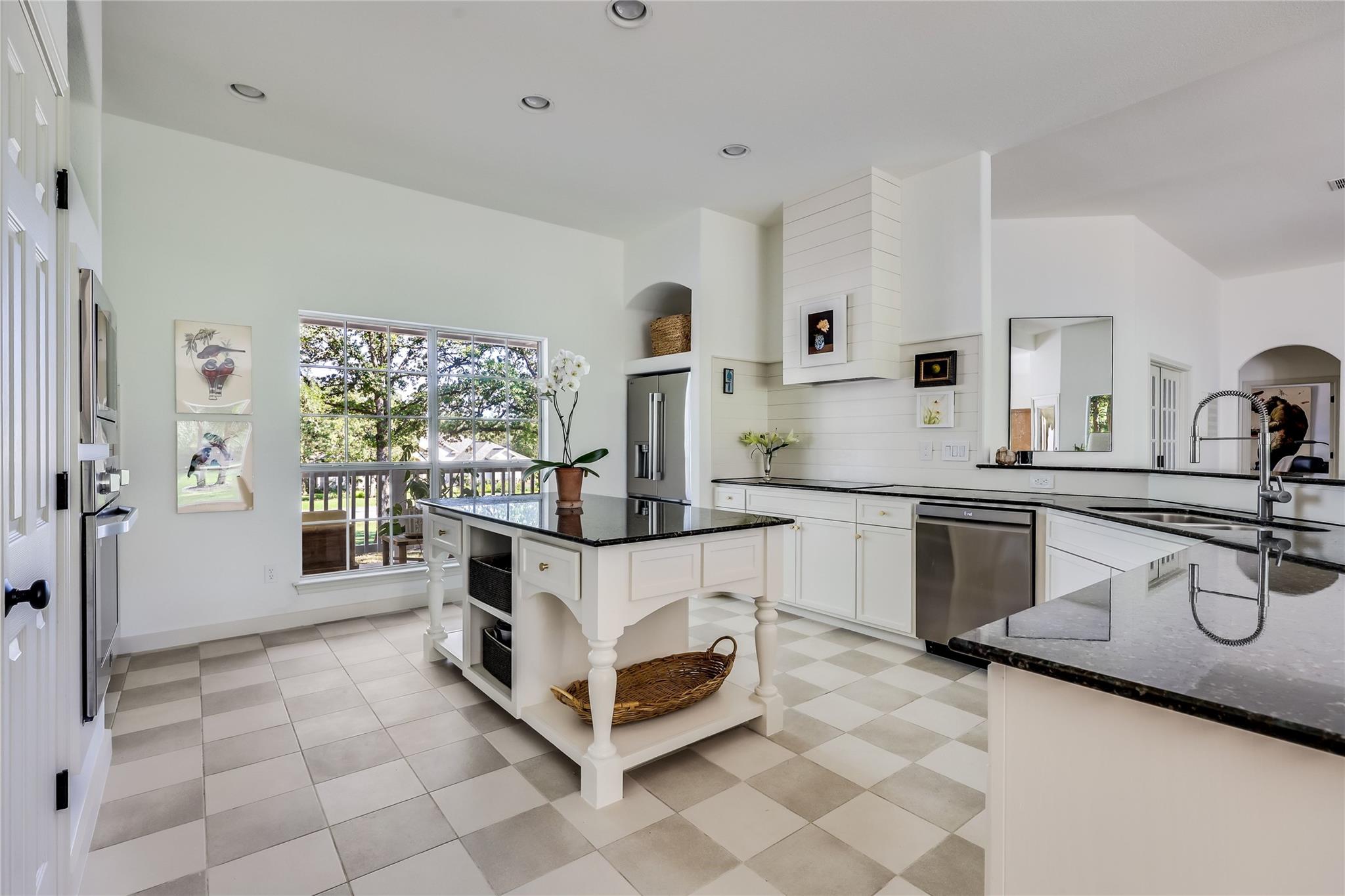136 Territory DR