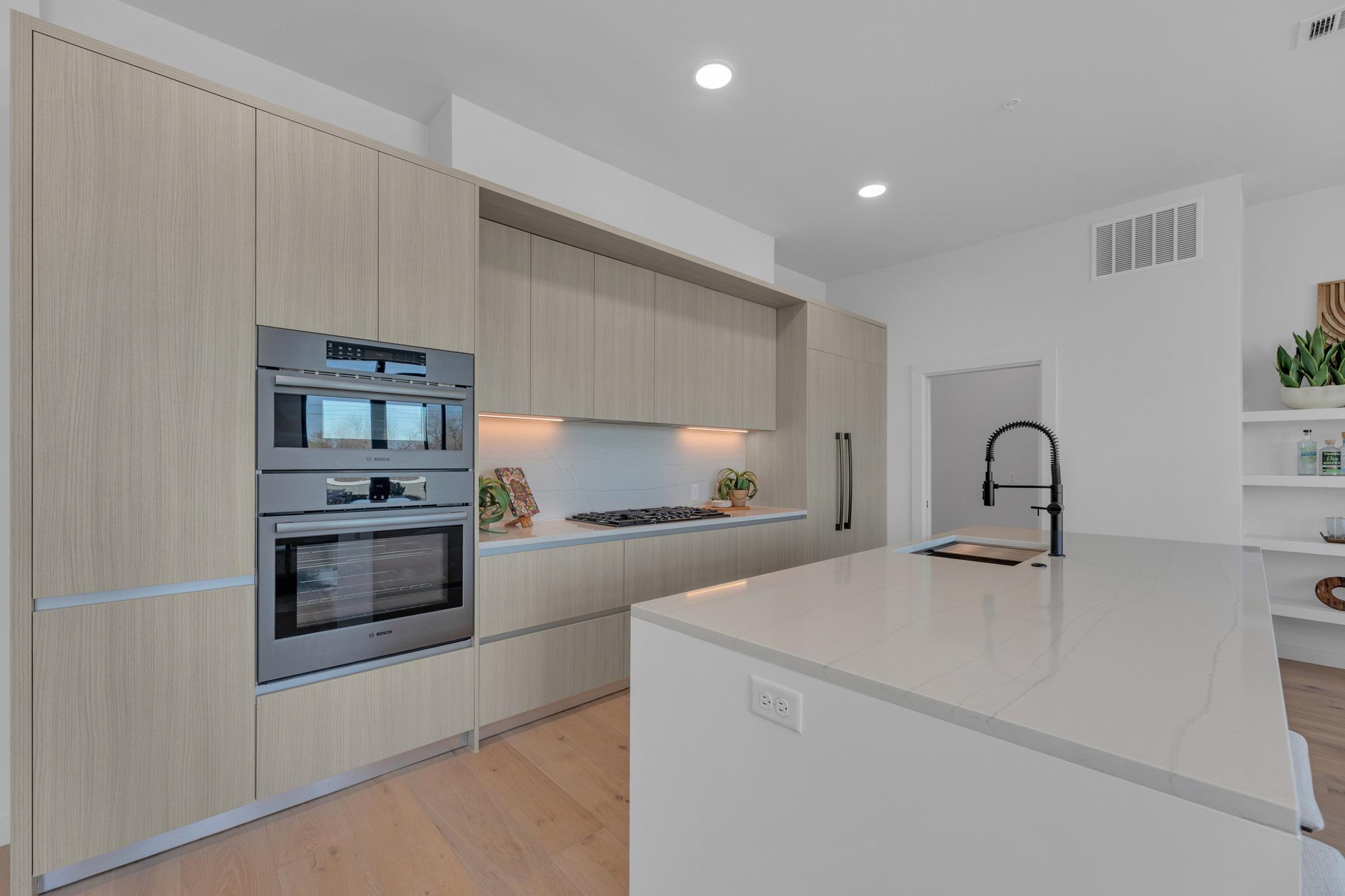 2209 S 1st ST # 403