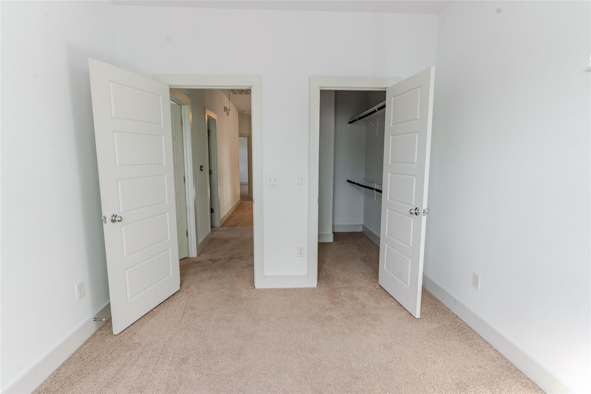 1400 Homespun RD