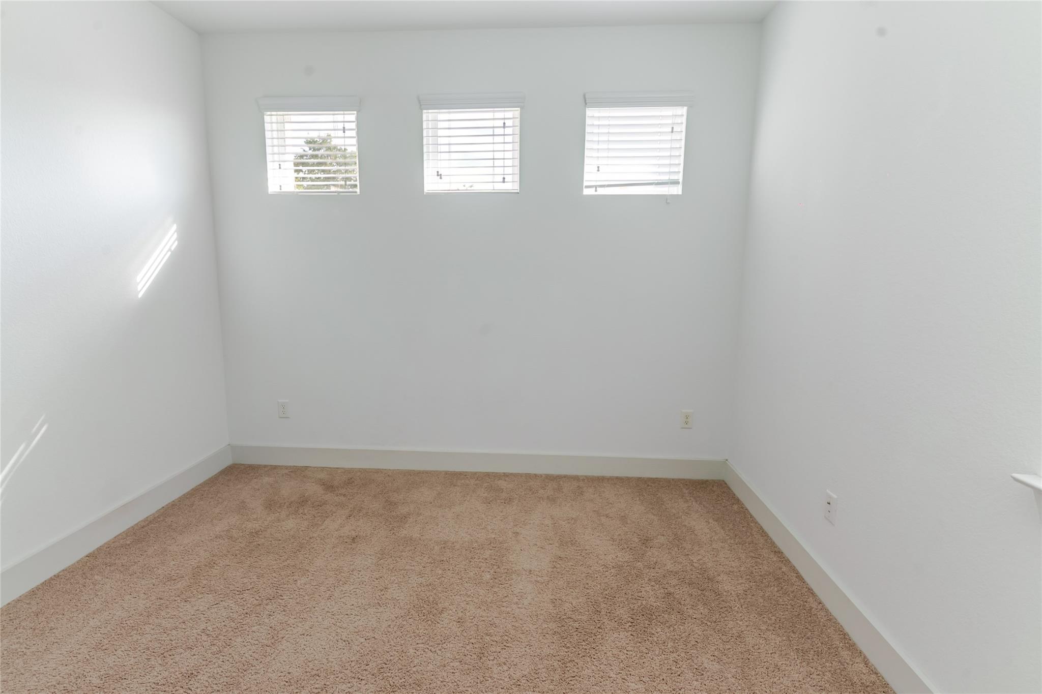 1400 Homespun RD