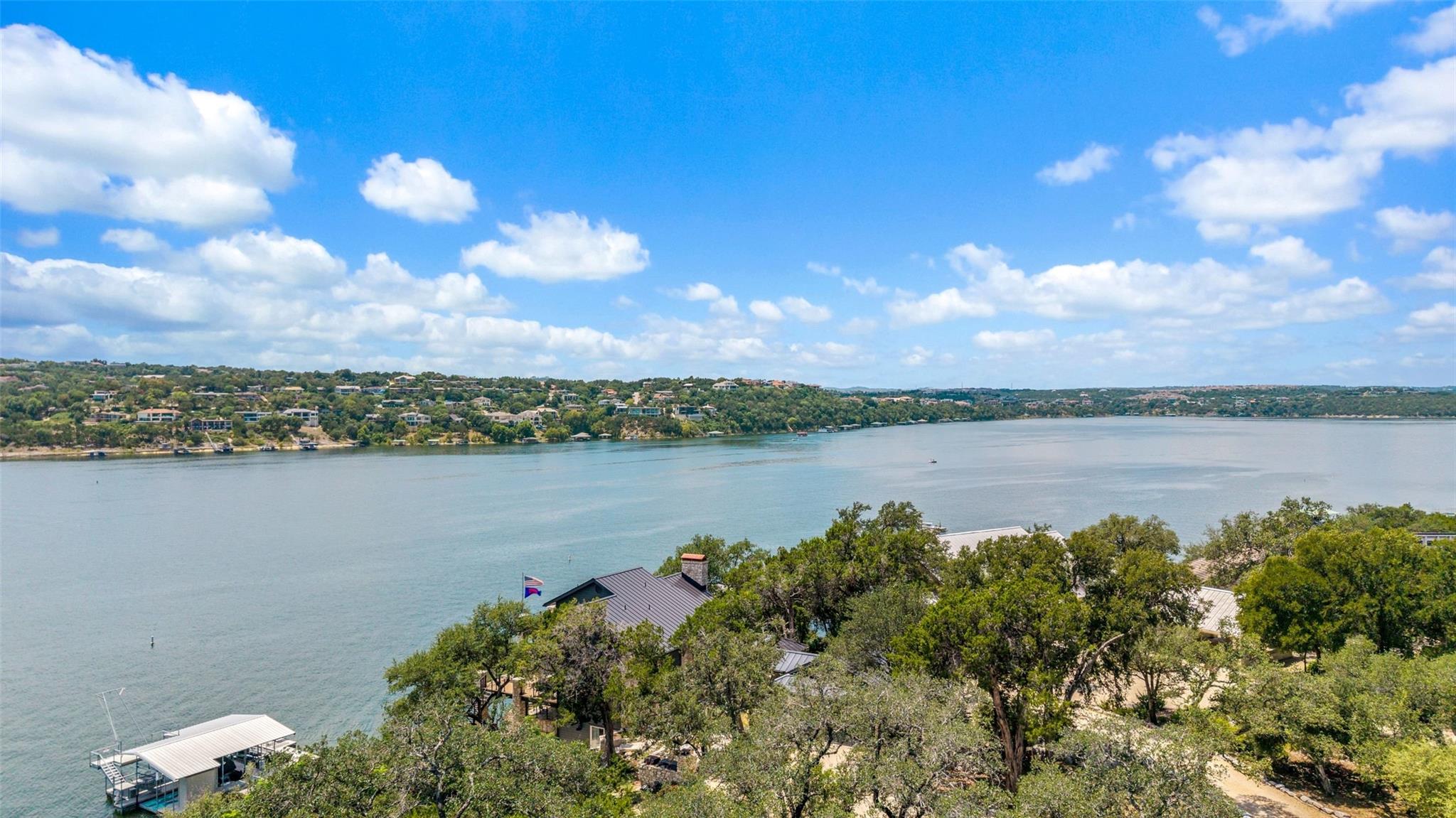 18401 Lakepoint CIR
