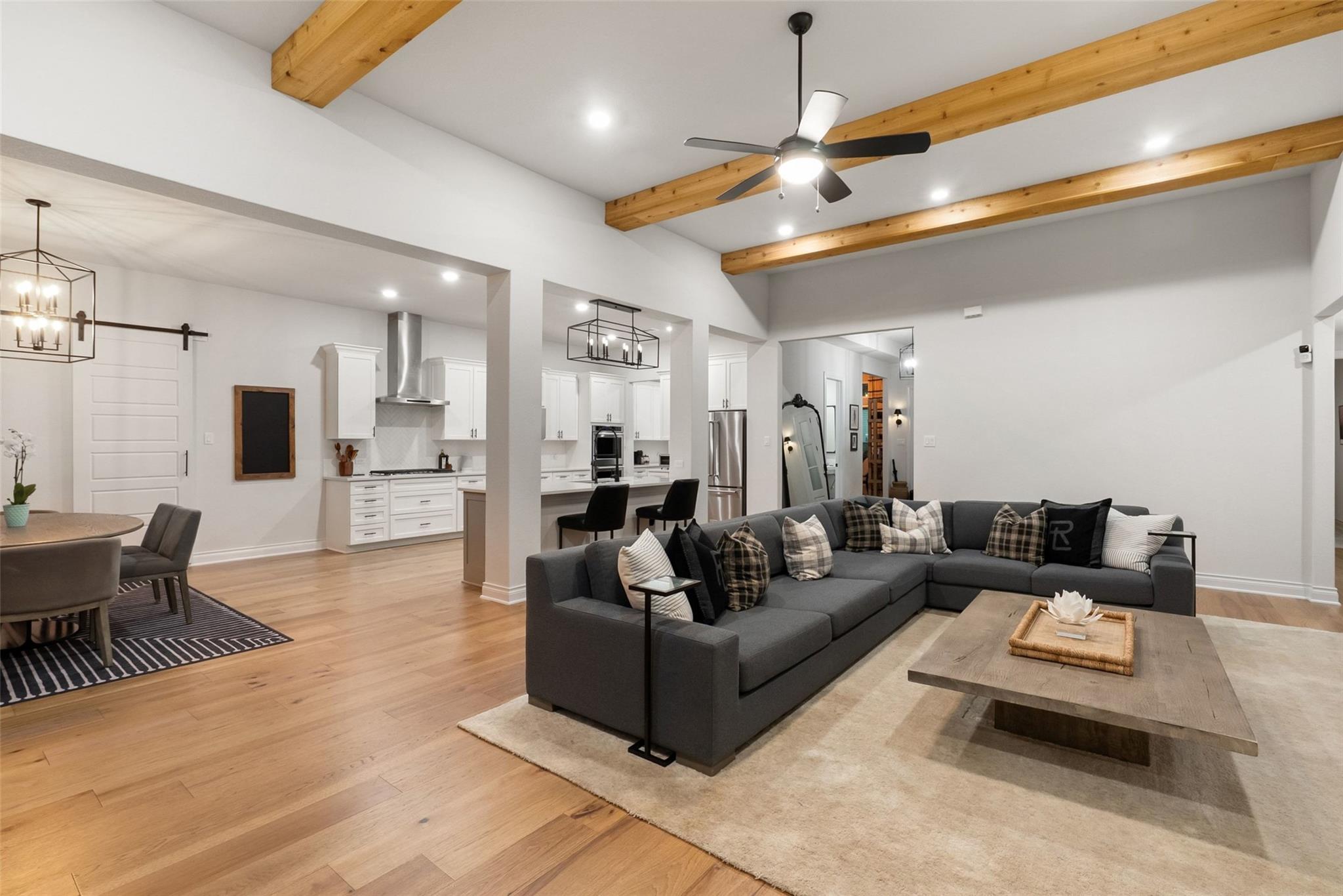 412 Oakpark DR
