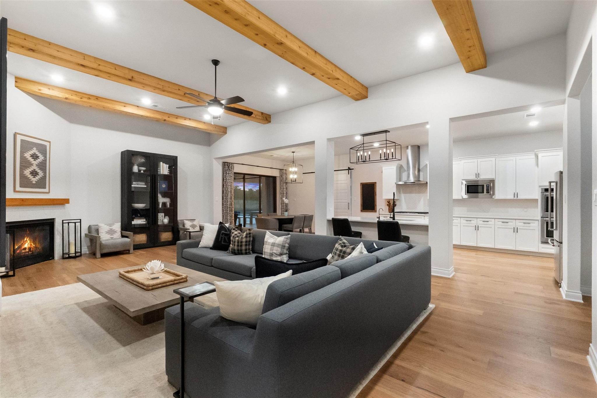 412 Oakpark DR