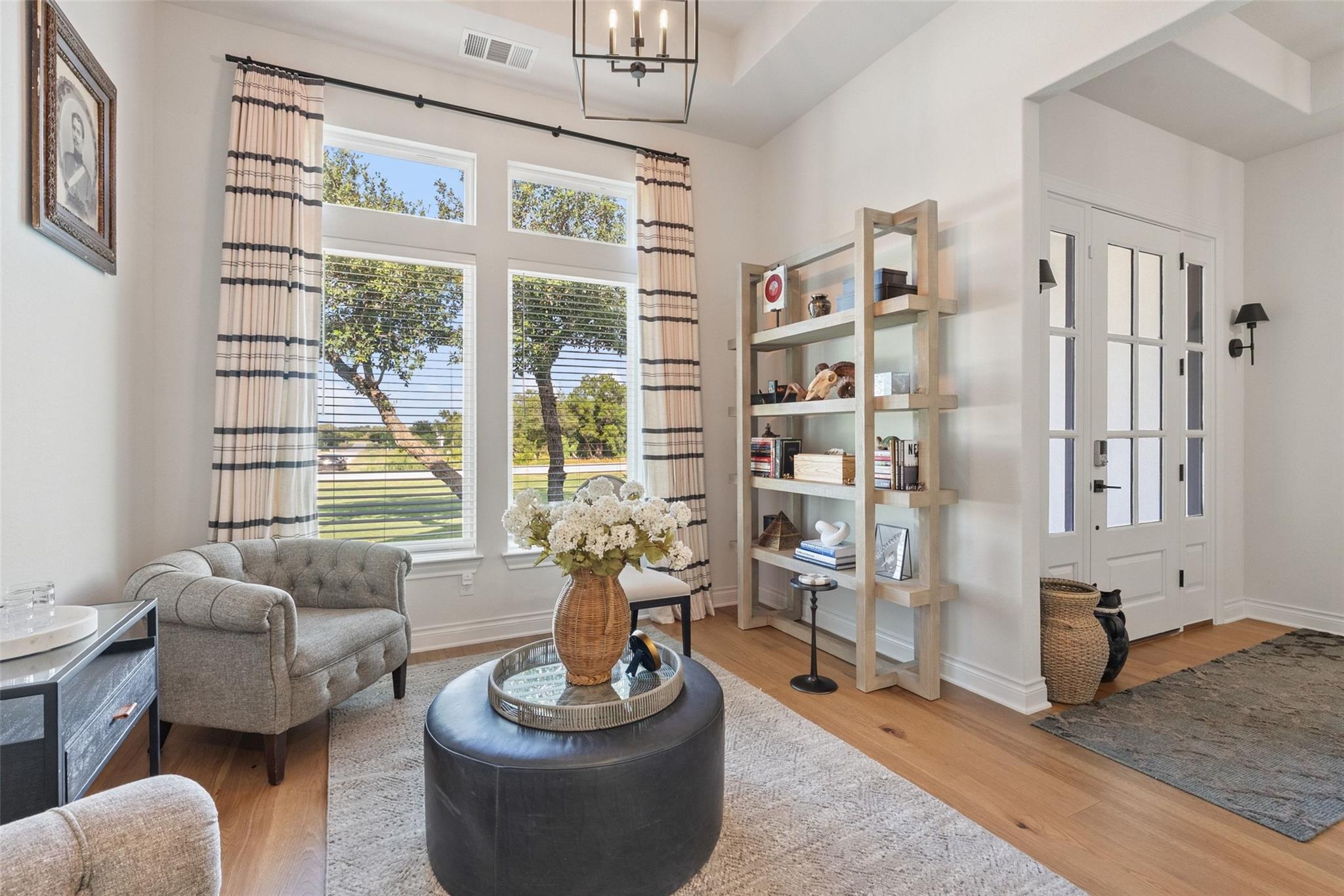 412 Oakpark DR