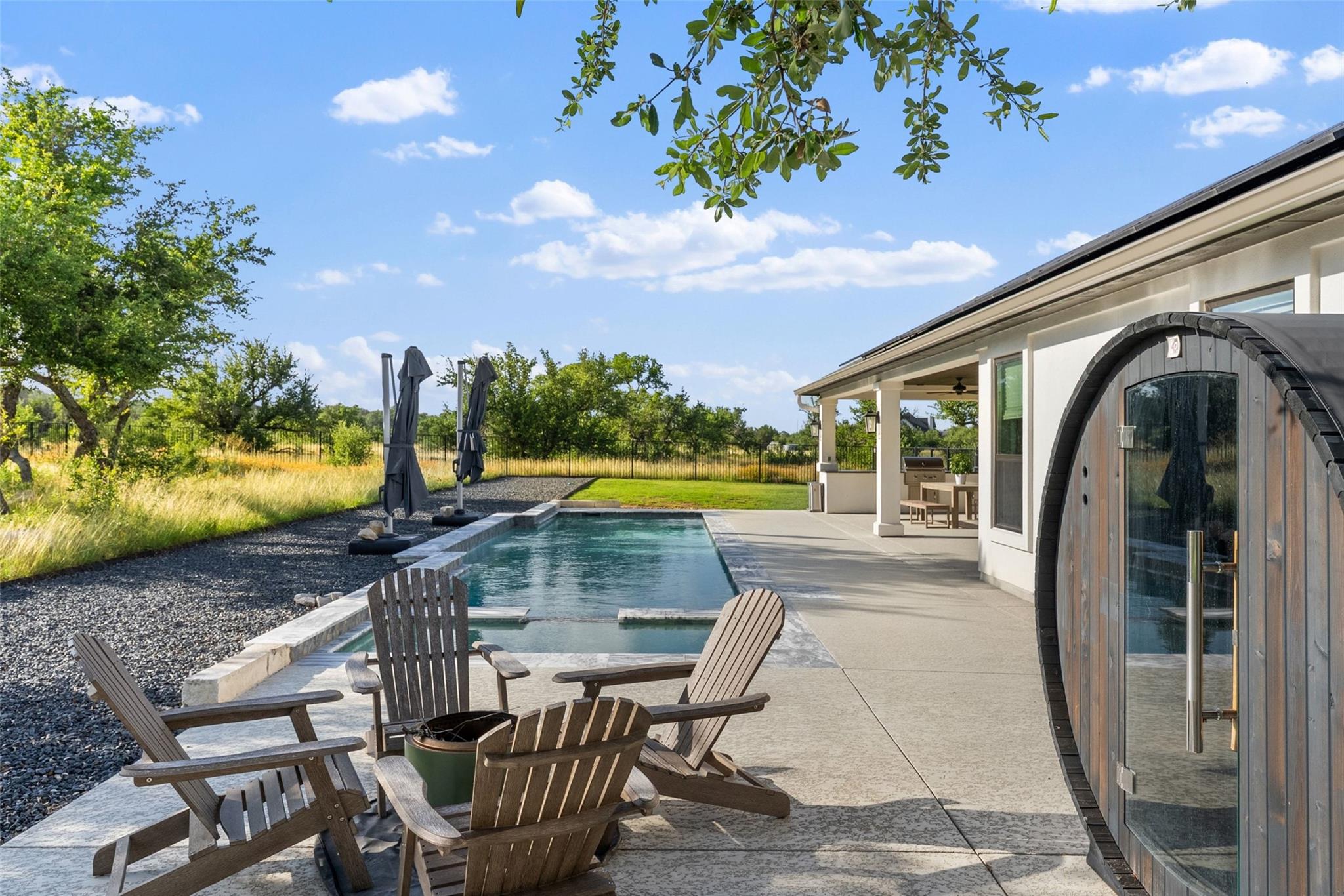 412 Oakpark DR