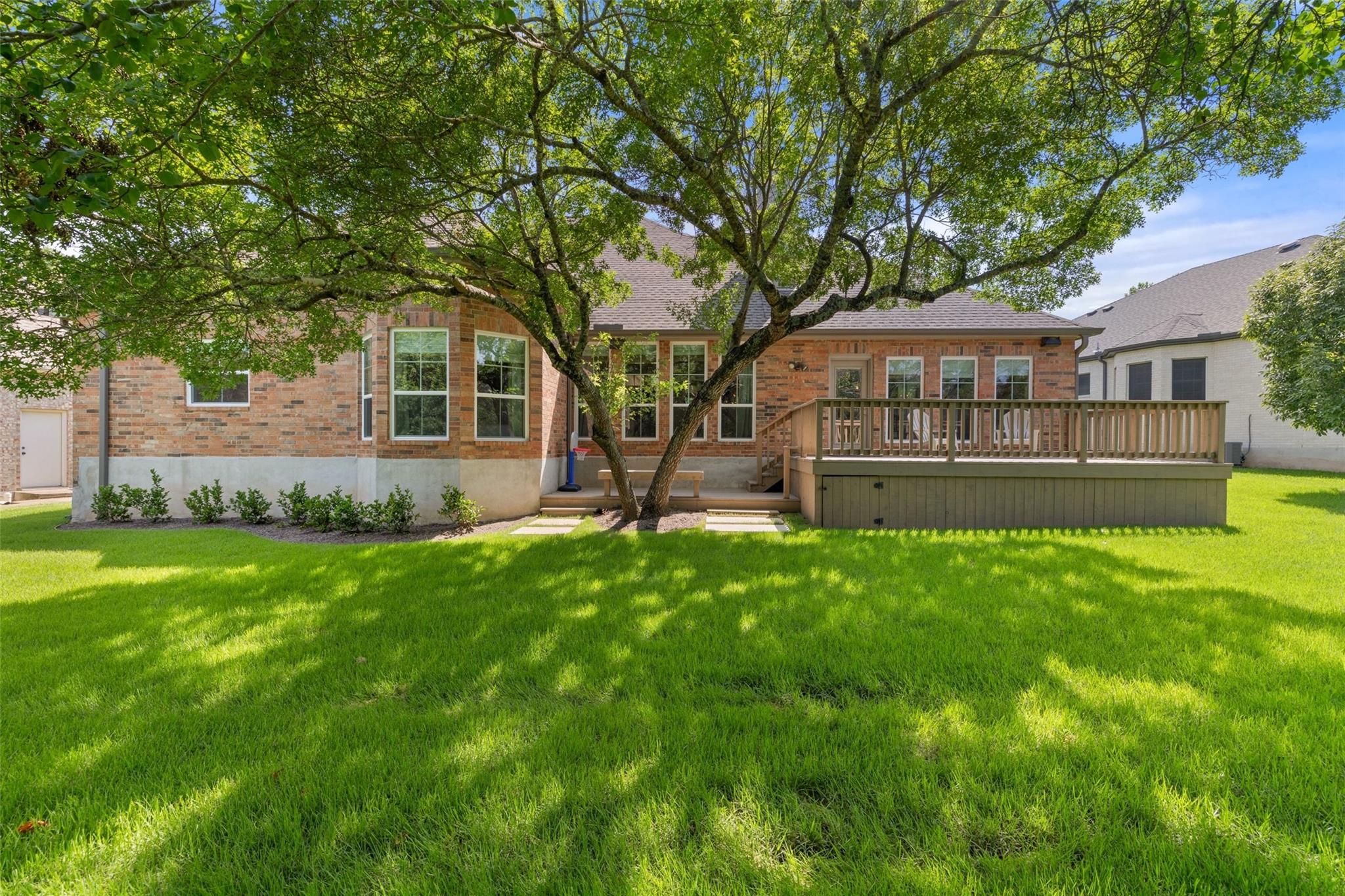 9294 Scenic Bluff DR