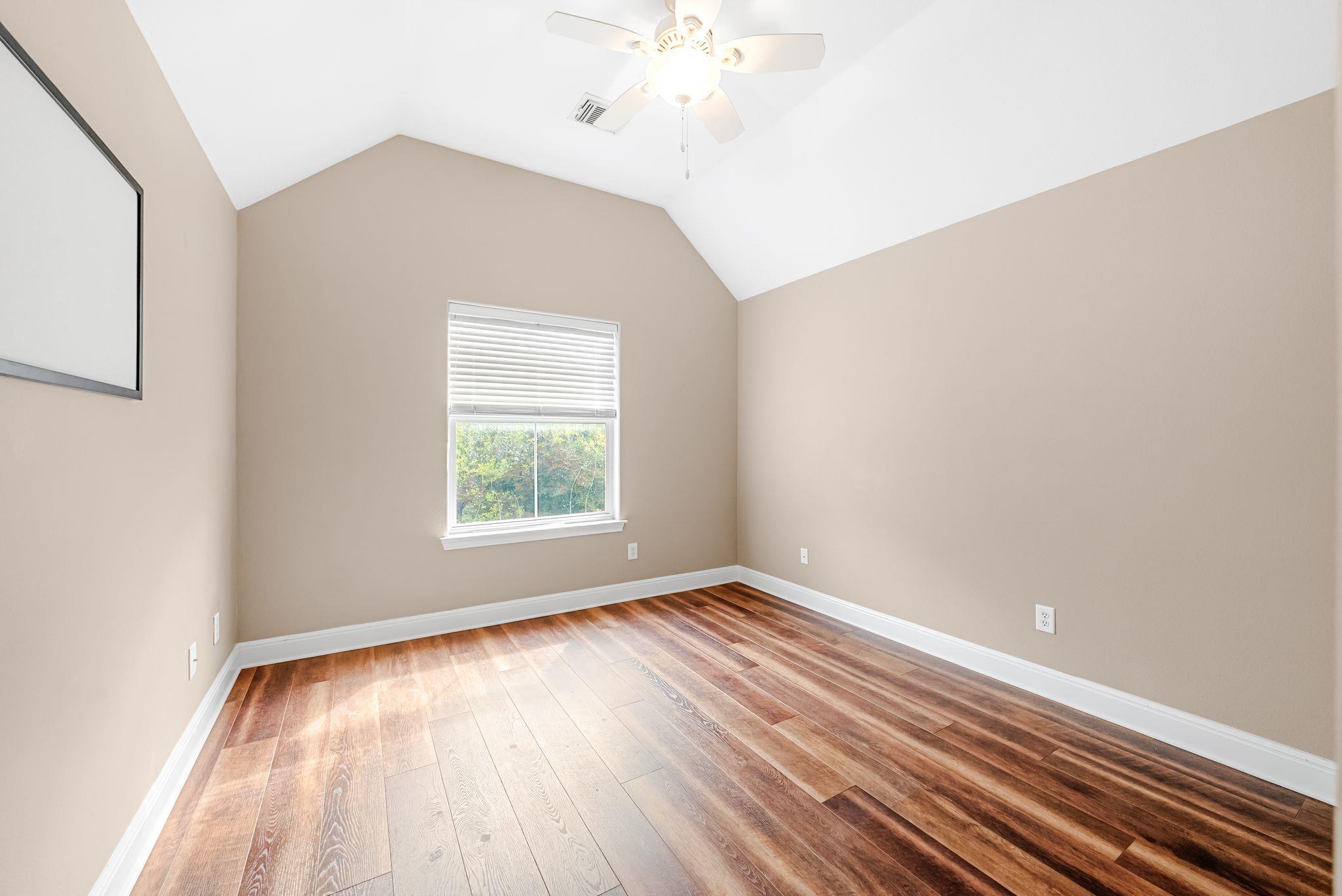 3704 Mira Vista DR