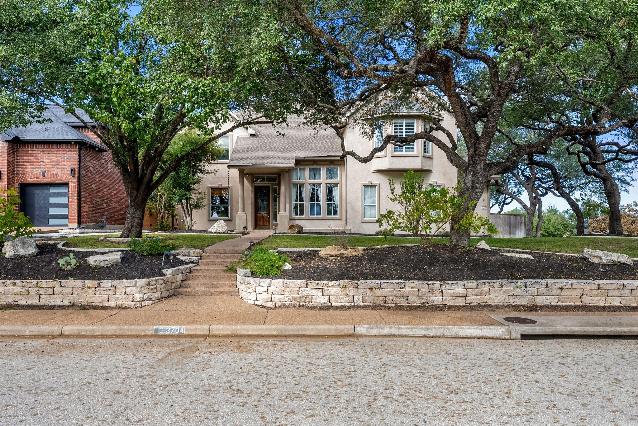 3704 Mira Vista DR