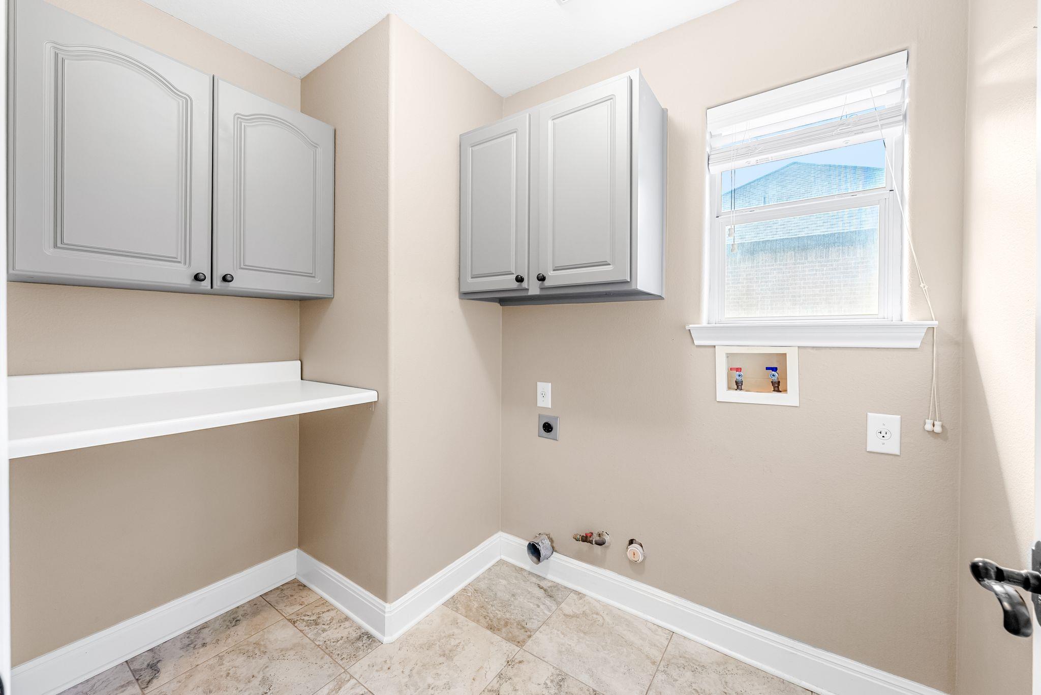 3704 Mira Vista DR
