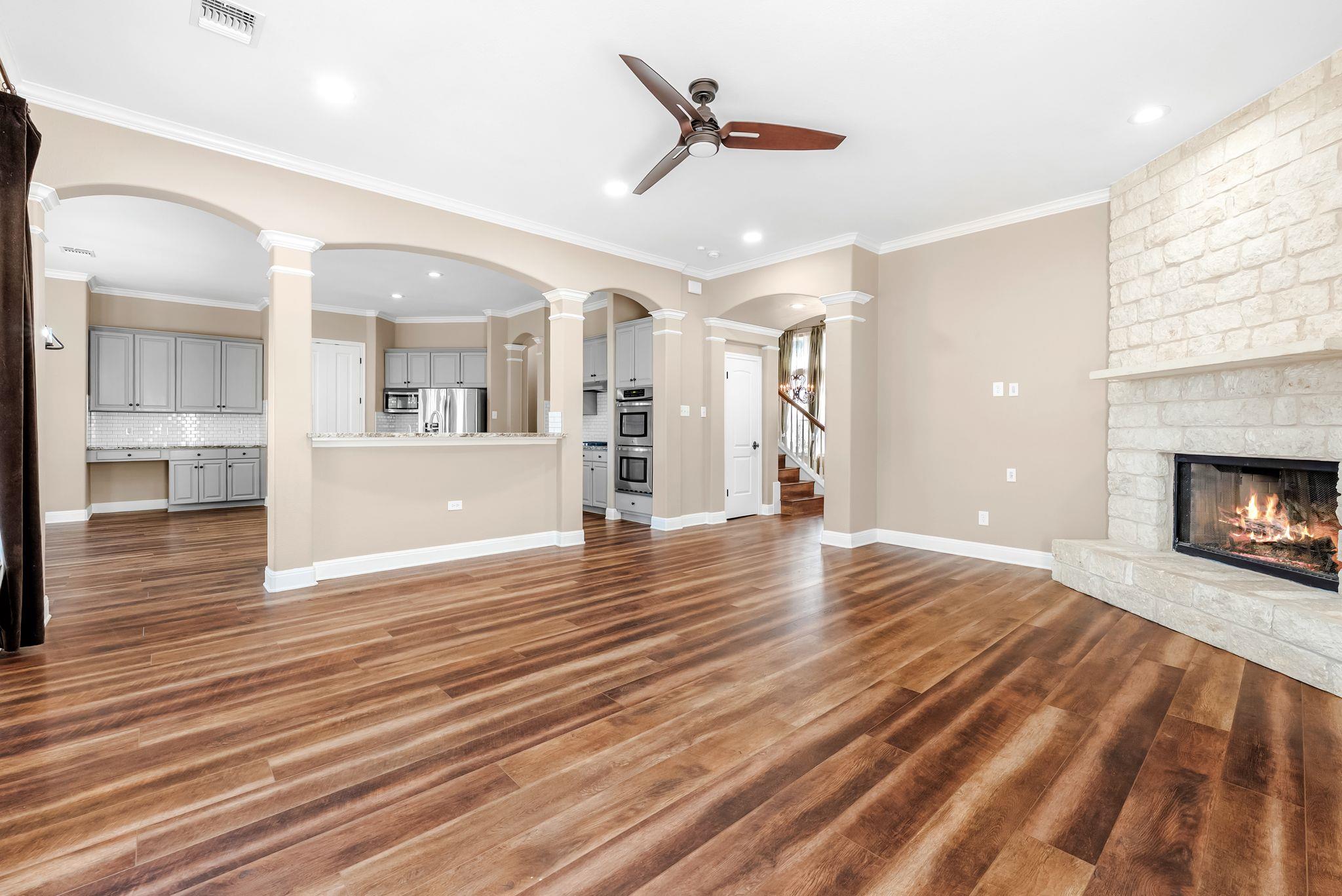 3704 Mira Vista DR