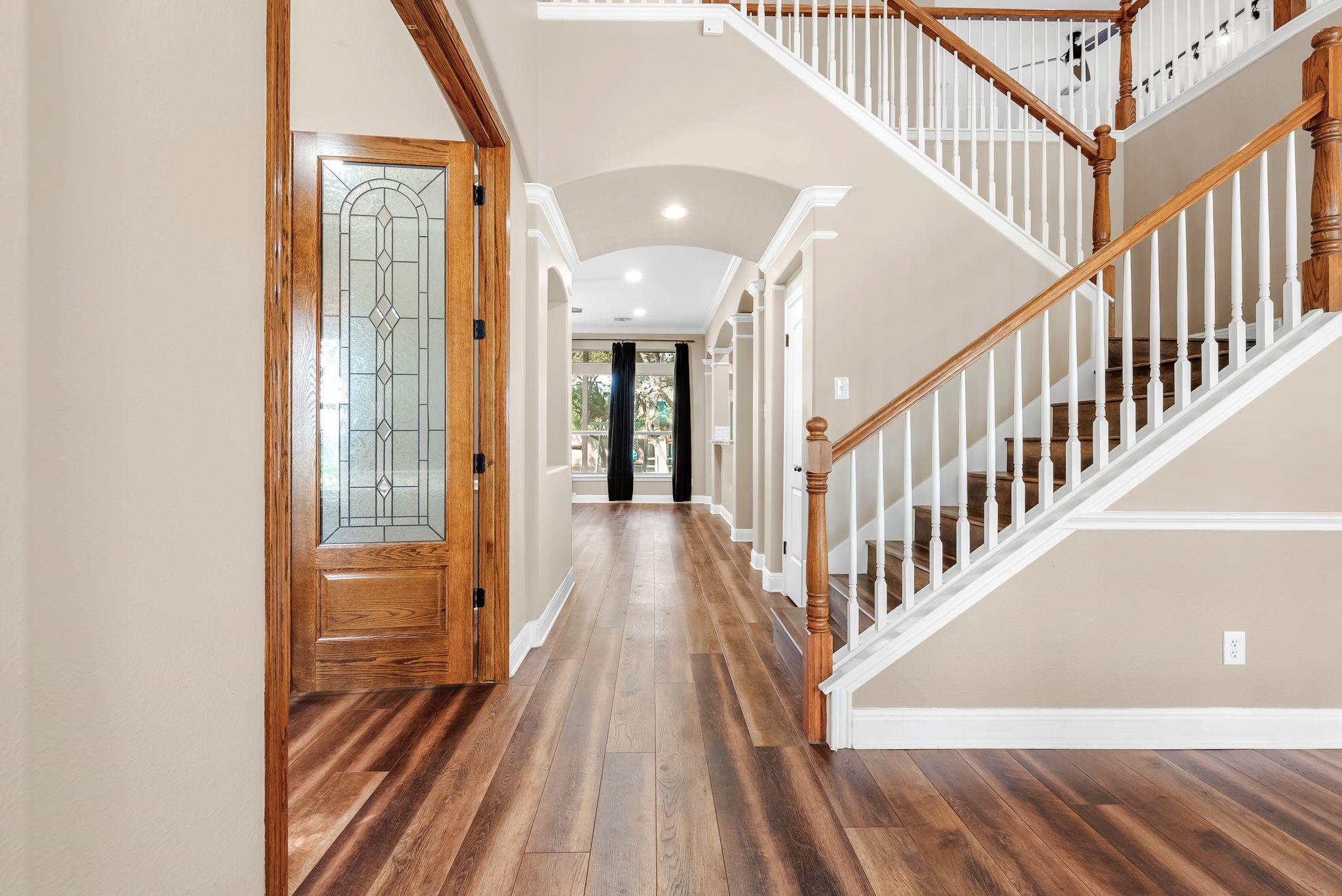 3704 Mira Vista DR