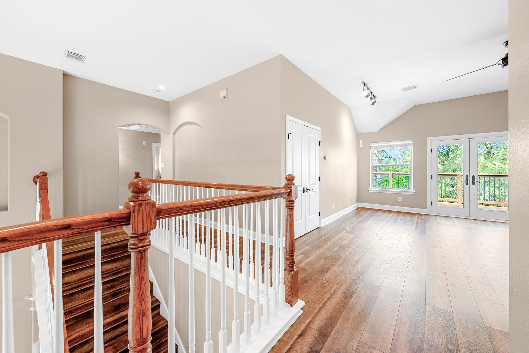 3704 Mira Vista DR