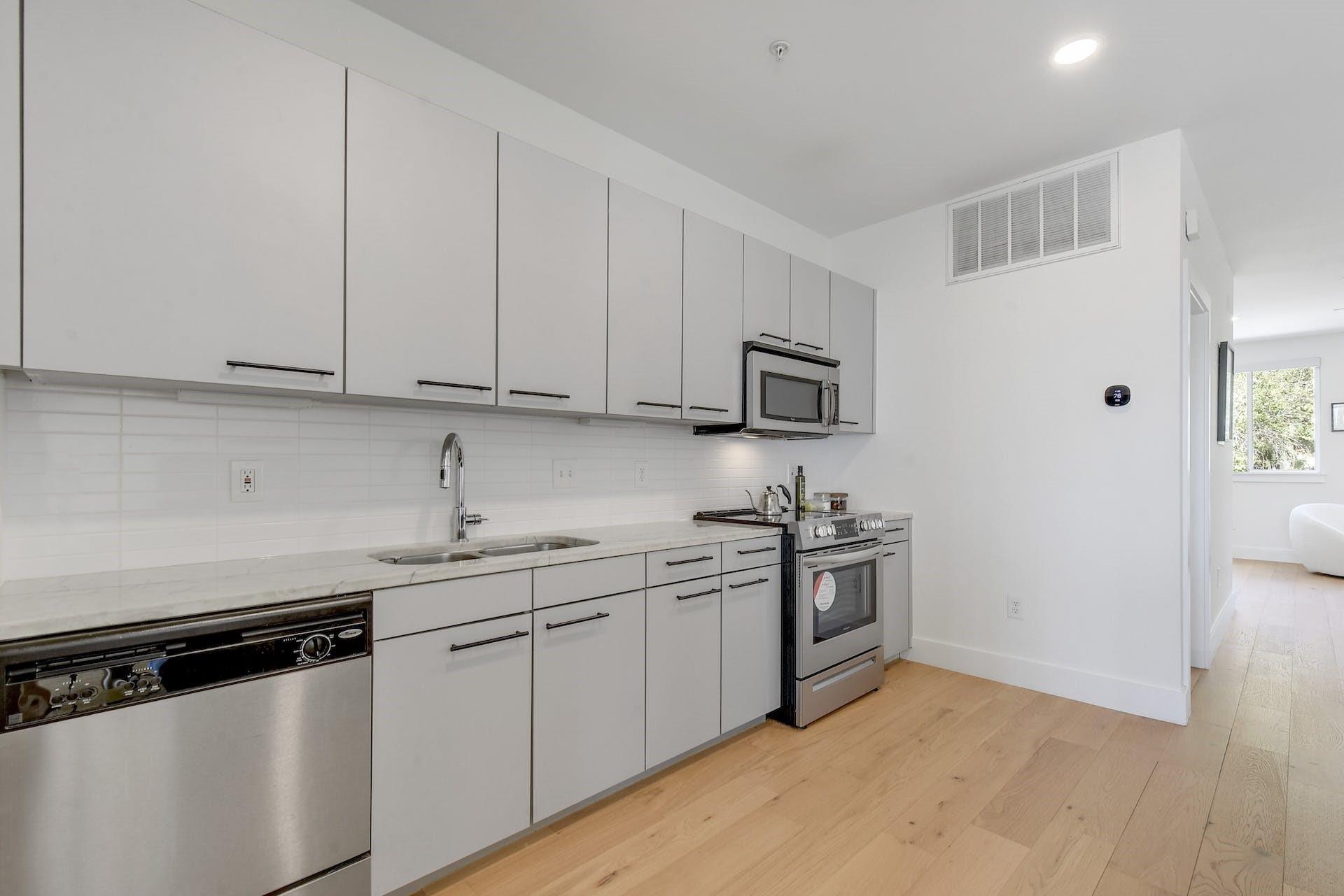 2906 S 1st ST # 206