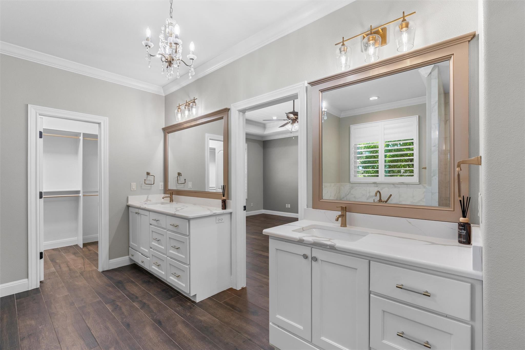 152 Whitney Woods CIR