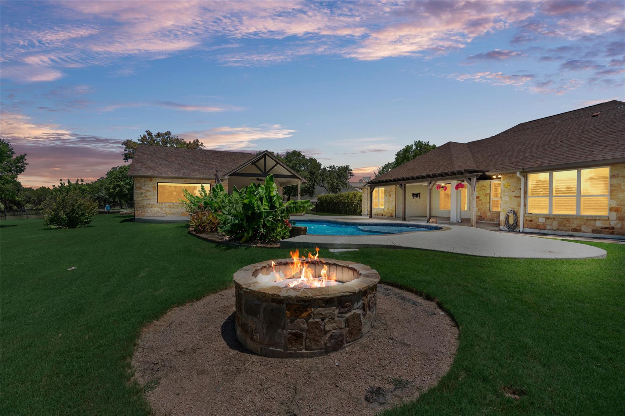 152 Whitney Woods CIR