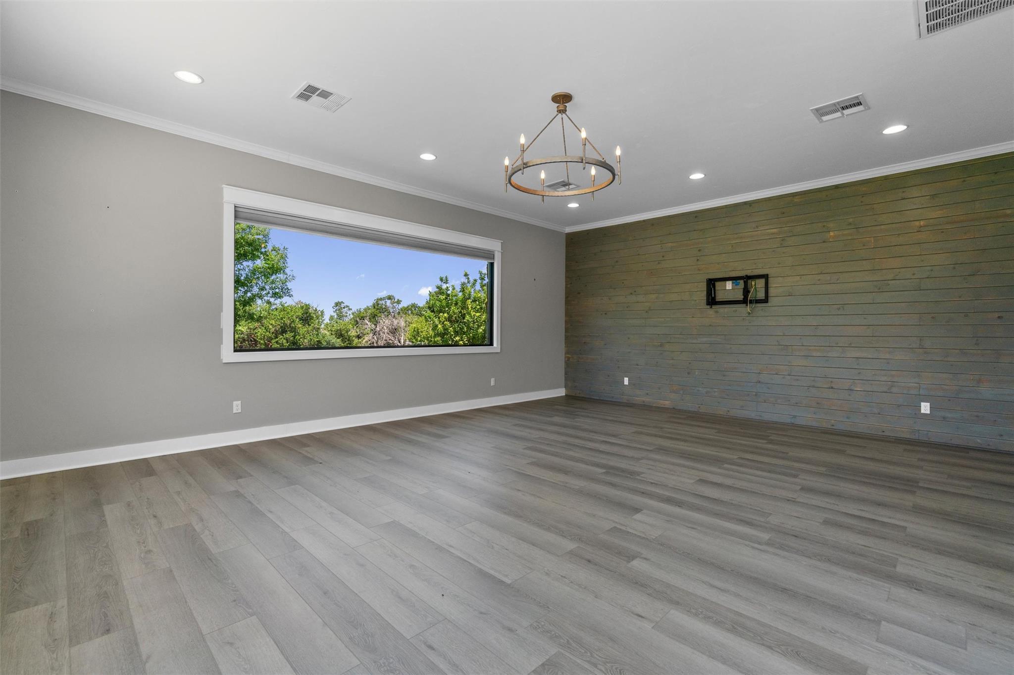 152 Whitney Woods CIR