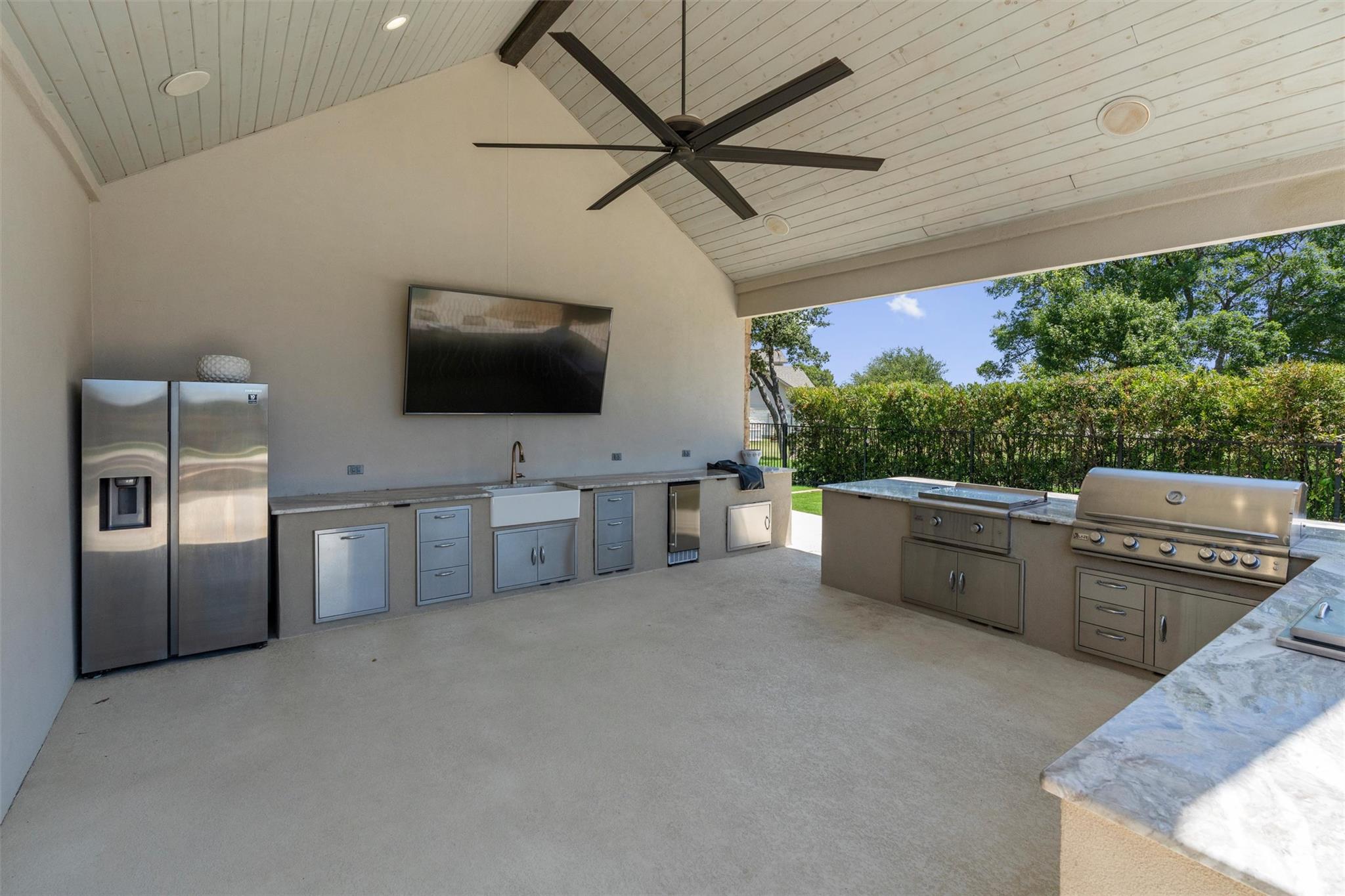 152 Whitney Woods CIR