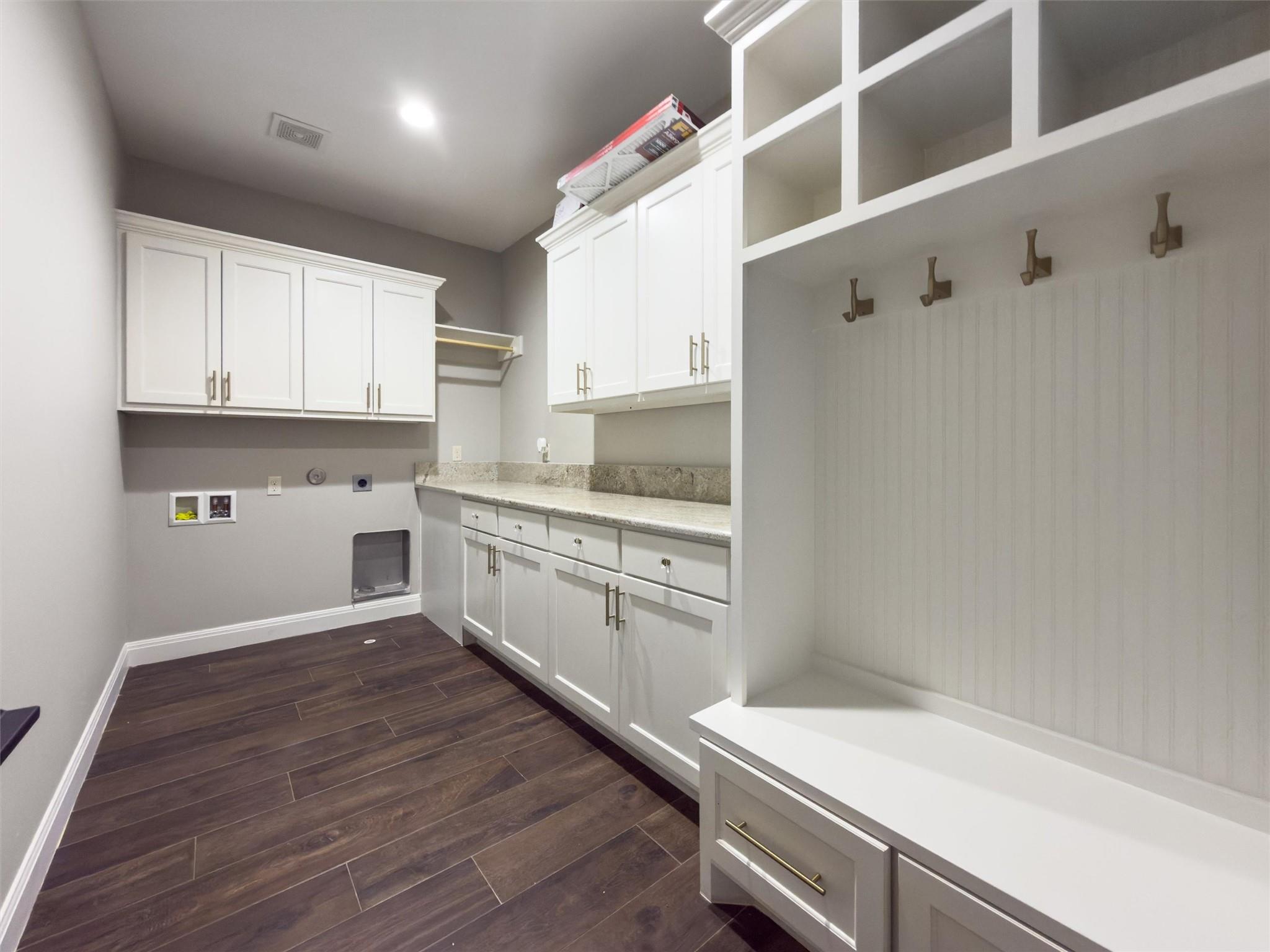 152 Whitney Woods CIR