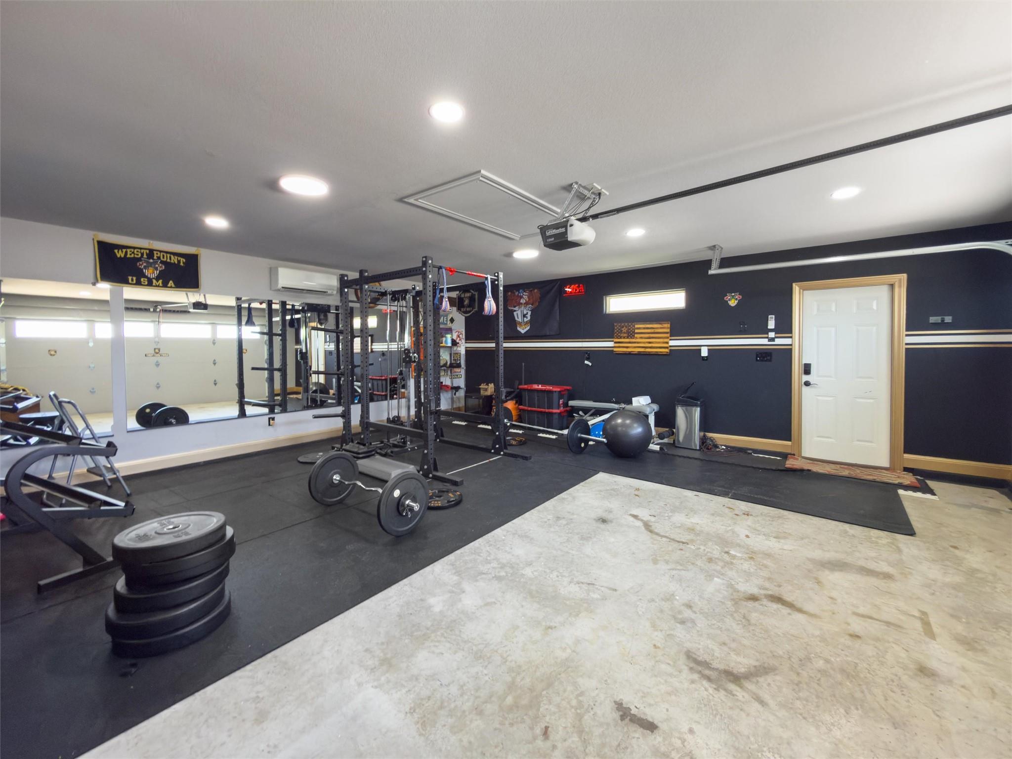 152 Whitney Woods CIR