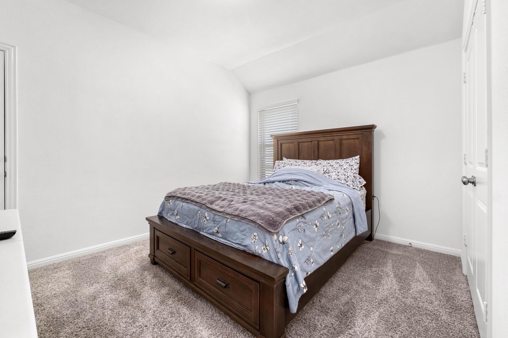 718 Hereford LOOP