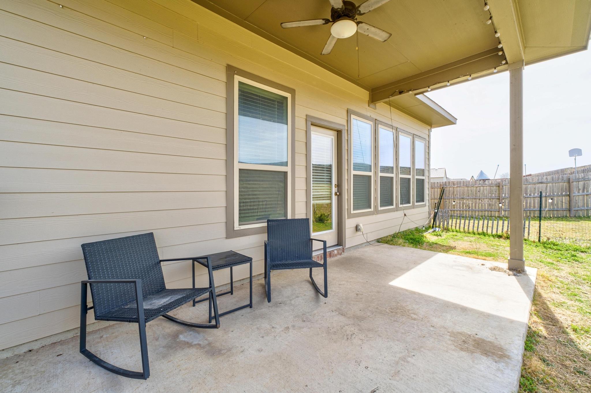 718 Hereford LOOP