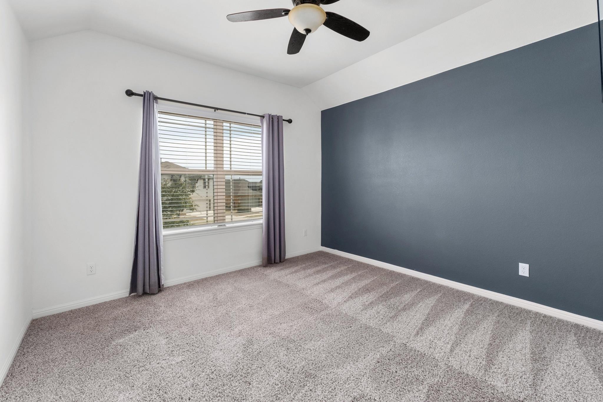 718 Hereford LOOP