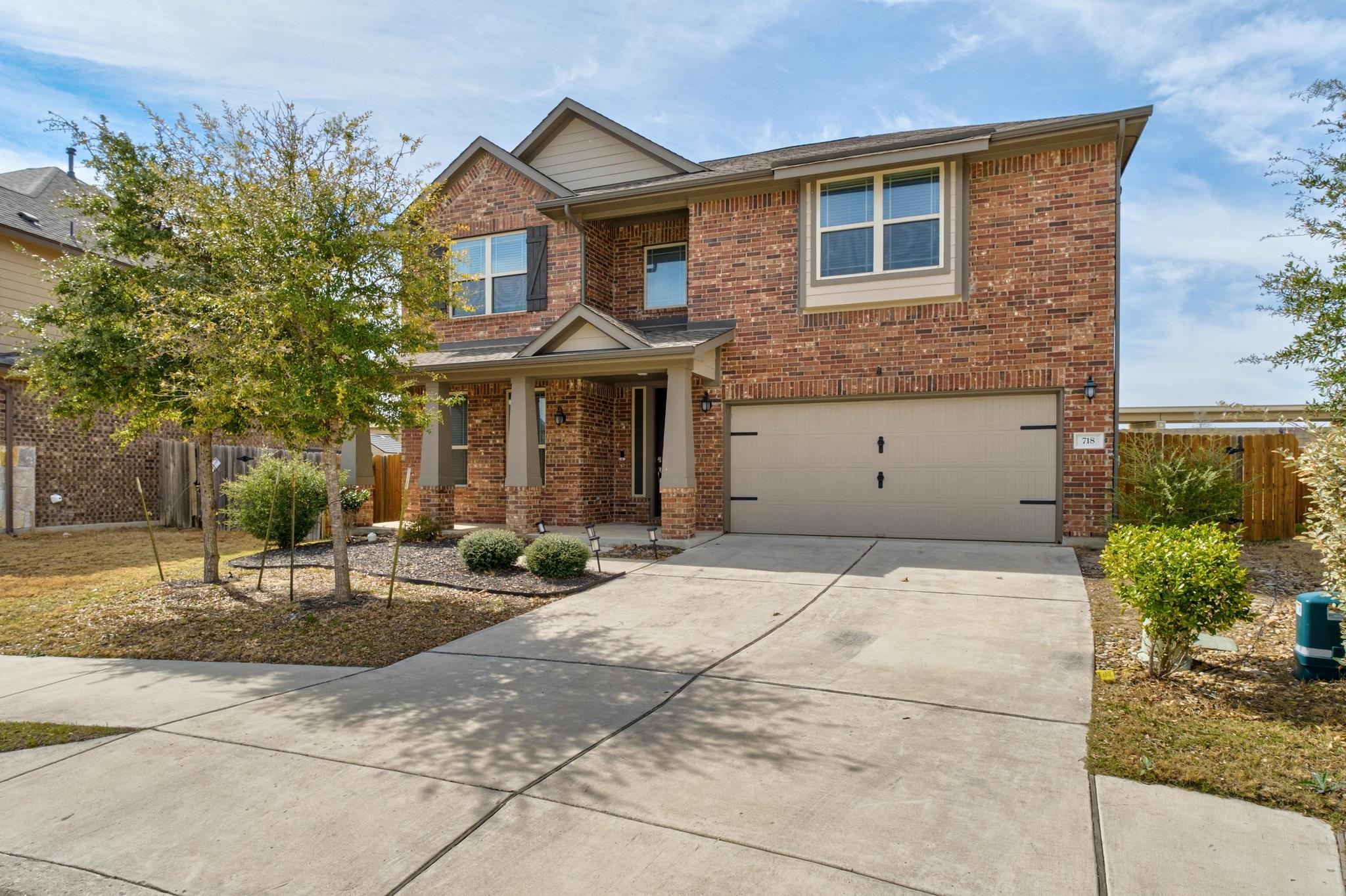 718 Hereford LOOP