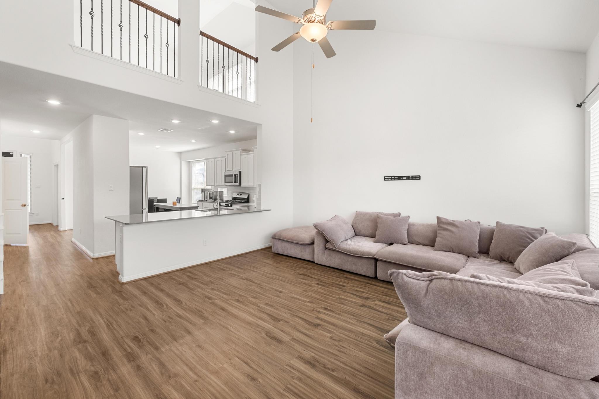 718 Hereford LOOP