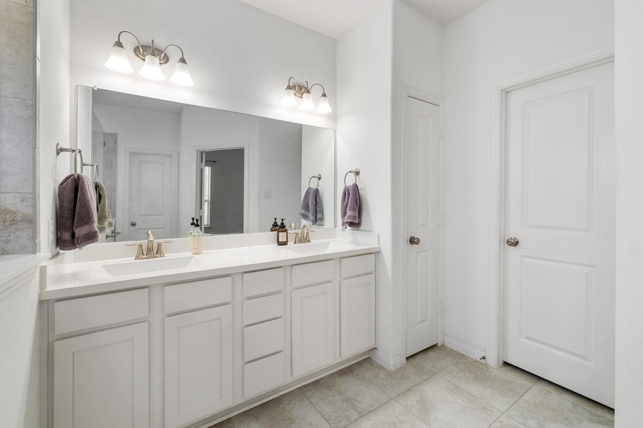 718 Hereford LOOP