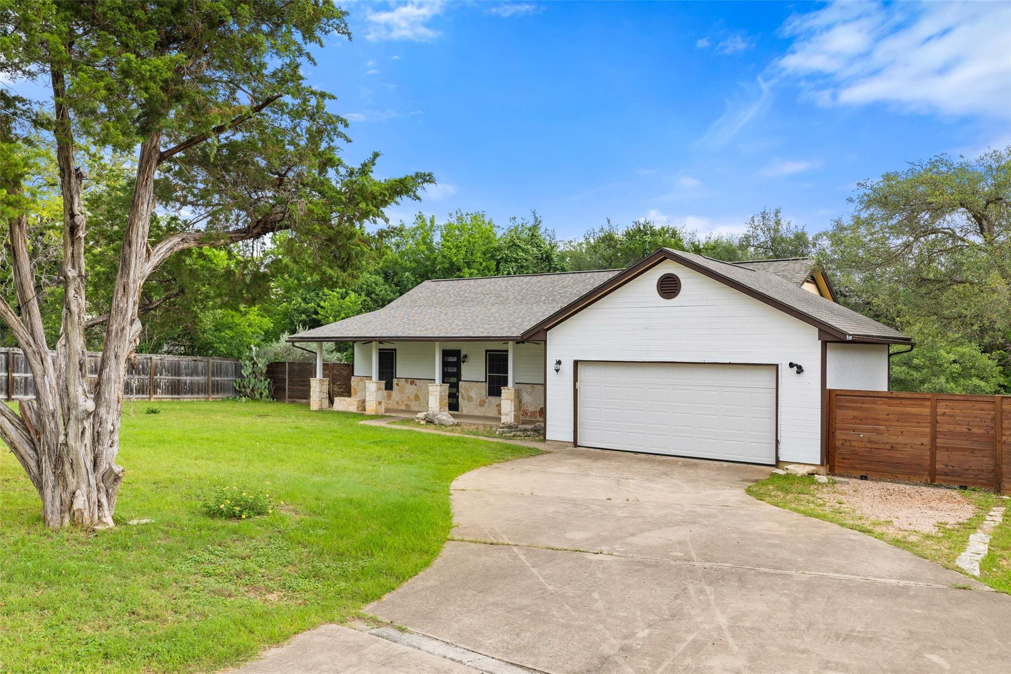 1301 S Quinlan Park RD