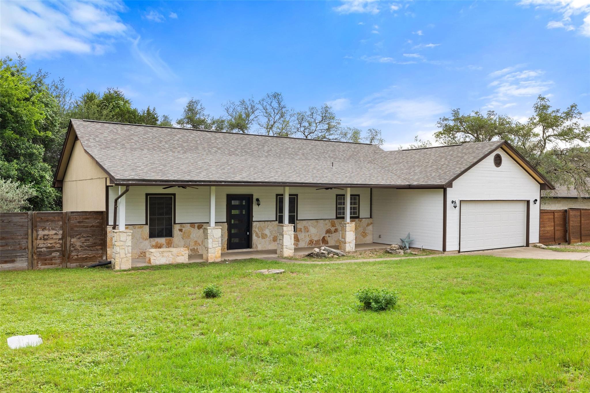 1301 S Quinlan Park RD