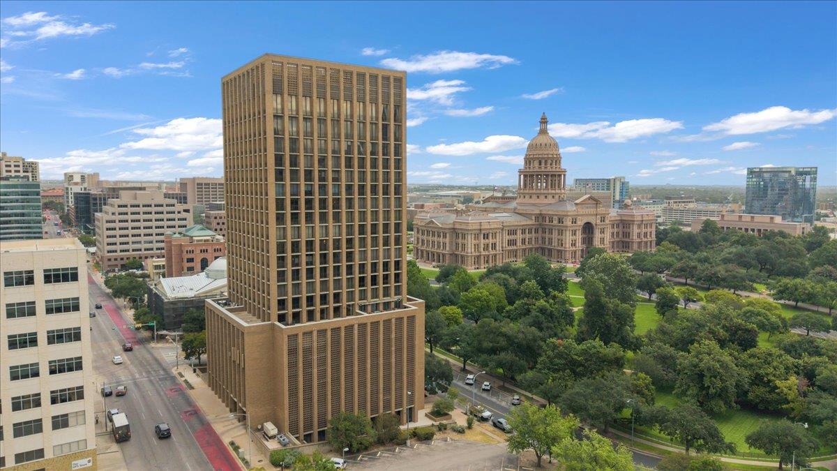 1122 Colorado ST # 1004