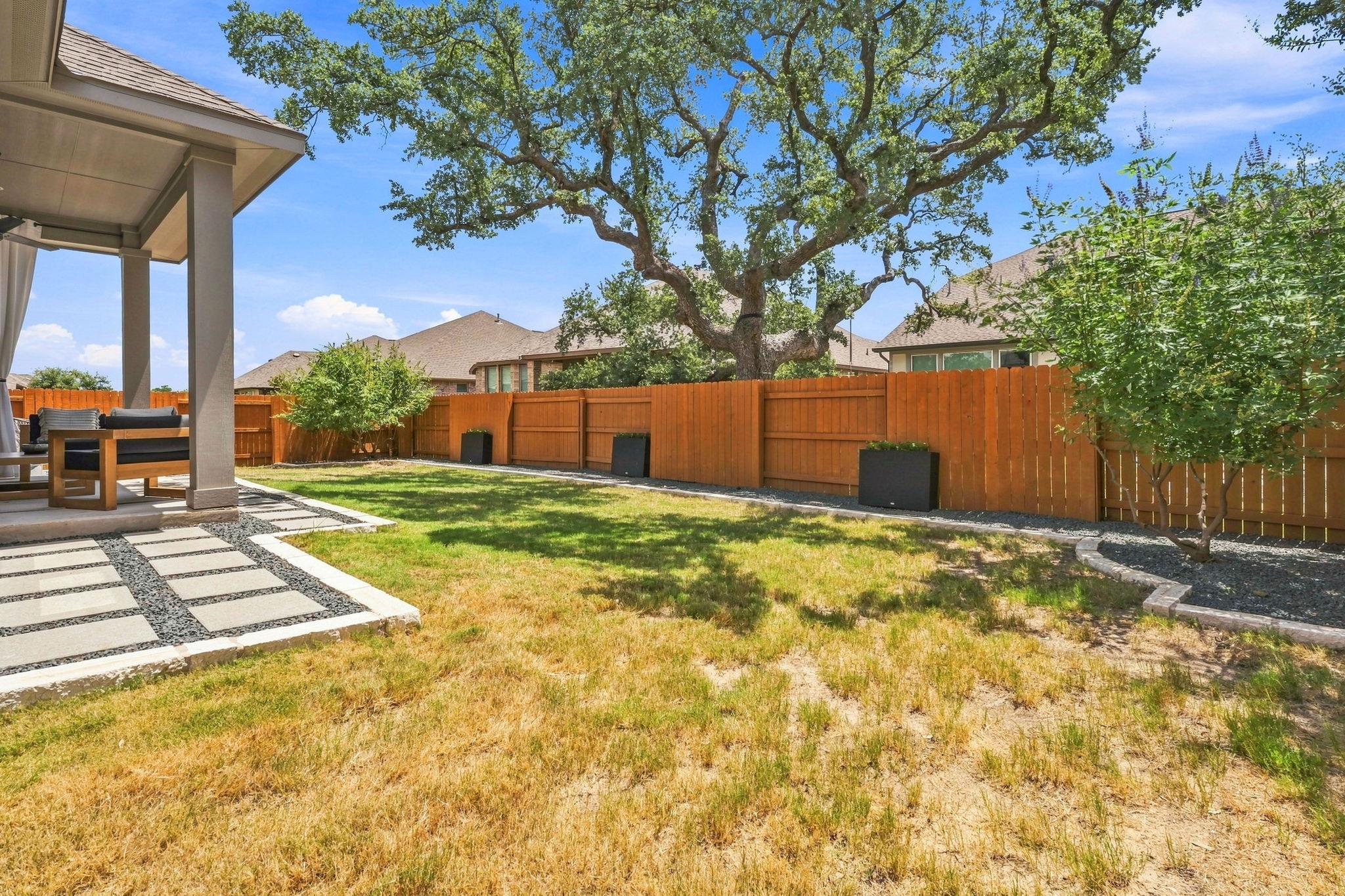 857 Whitetail DR