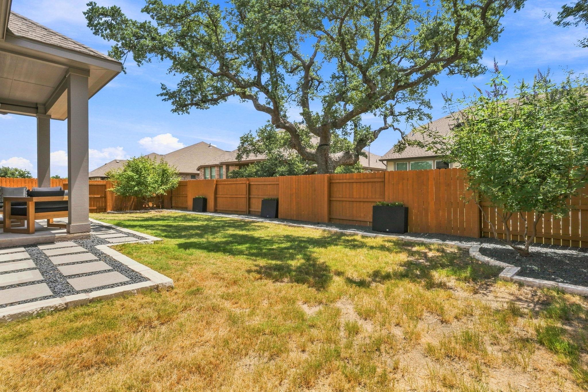857 Whitetail DR